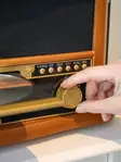 Puinen retrolevysoitin, jossa on Bluetooth®, DAB+/FM-radio, USB-koodaus, CD-soitin, kasettisoitin ja sisäänrakennetut kaiuttimet. - Levysoittimet ja neulat - 8711902082910 - 53