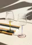 Vihreä lasinen vesipullo - 100% lasia, 500 ml, 9x9x22 cm, astianpesukoneen kestävä, tyylikäs ja terveellinen valinta - Juomalasit - 8684283559220 - 2