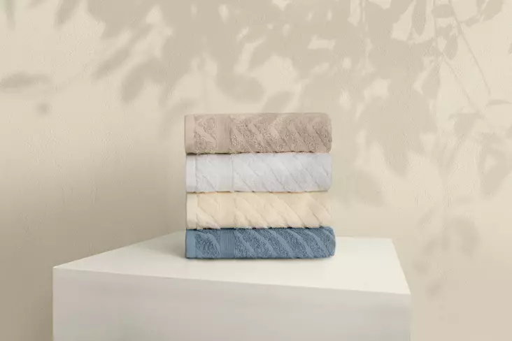 100% Puuvillaiset Kasvopyyhkeet (4 kpl) - Pehmeät, Kestävät ja Konepestävät 50x90 cm - Moniväriset - Pyyhkeet ja kylpytakit - 8683743314690 - 1