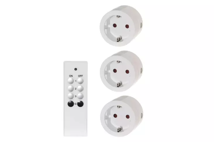 Tarmo Kaukos=C3=A4=C3=A4din/pistorasiat - Ajastimet & kauko-ohjattavat pistorasiat - 6410413223011 - 1