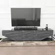 Moderni TV-taso, musta, 100% melamiinipinnoitettu lastulevy, 18mm, 180x30x45cm, tyylikäs ja kestävä säilytysratkaisu - TV-tasot - 8683743124312 - 2