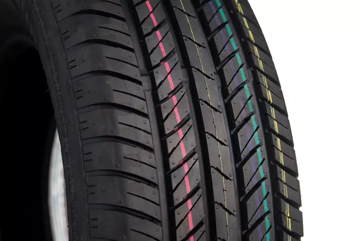 N-605 TourSport 215/65-14 - 14-tuumaiset - 4712487541872 - 1