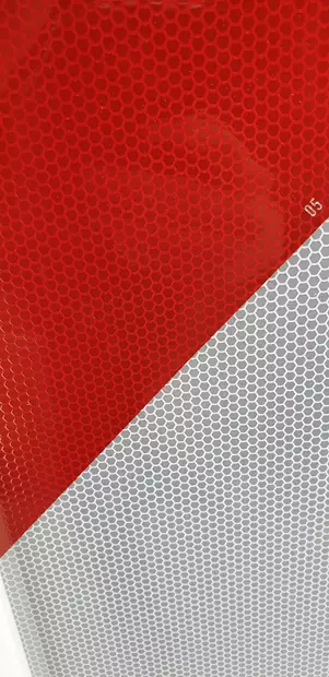 Sulkupylväs 130cm - Huomio- ja turvatuotteet - 6438168098333 - 2