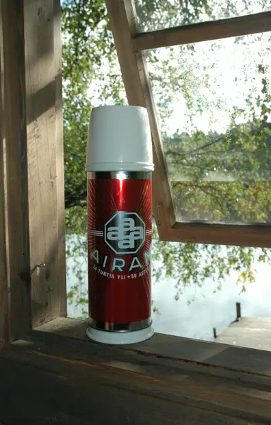 Termospullo Airam 0,7 l - Kylmälaukut ja termokset - 638-0169-53 - 2