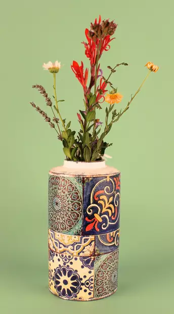 Keramiikkaruukku 24 cm - Monivärinen Koristeruukku Kasveille ja Kukille - Tyylikäs Sisustuselementti Kotiin - Kukka-amppelit ja maljakot - 8684283417643 - 2