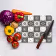 Monivärinen 100% Karkaistu Lasi Leikkuulauta 20x30 cm - Antibakteerinen, Helppo Puhdistaa, Liukumaton - Keittiötyövälineet - 8684283725083 - 1