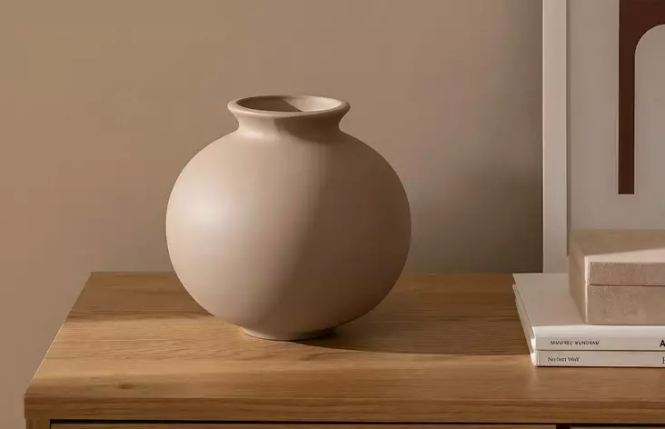 Kevyt Ruskea 100% Keraaminen Maljakko 18x20x18 cm - Tyylikäs Sisustuselementti Kodin Kaunistamiseen - Kukka-amppelit ja maljakot - 8684282979524 - 1
