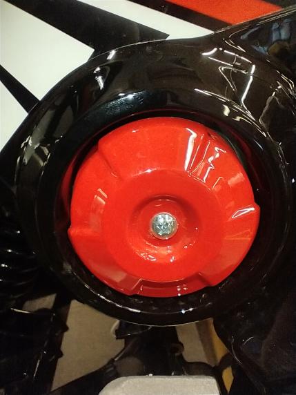 SuperMoto Istuimen lukon ympäröivä muovi oikea - SuperMoto - 6438431025585 - 1