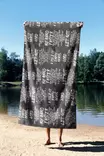 Monivärinen Rantapyyhe 90x150 cm - Ylellinen Mukavuus, Mikrofilamenttikangas, 70% Polyesteri / 30% Polyamidi - Pyyhkeet ja kylpytakit - 8684282666295 - 3