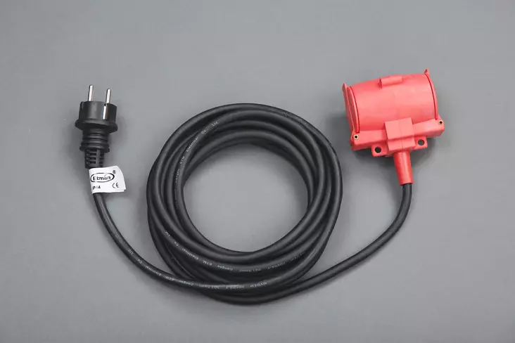 Jatkojohto 2-os 5 m H05RR-F 3 x 1,5 - Ulkojatkojohdot - 6438140274205 - 1