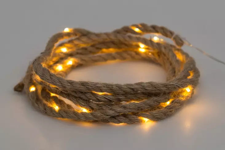 Juuttik=C3=B6ysivalot 10 mm - Koristevalot - 6410413081345 - 1
