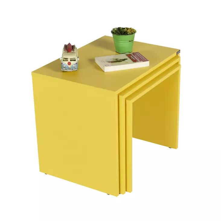 Keltainen Pesäpöytä - Tyylikäs ja Toimiva Sisustusratkaisu - 100% Melamiinipinnoitettu Lastulevy - 55x47x40 cm - Pöydät - 8684282333746 - 1
