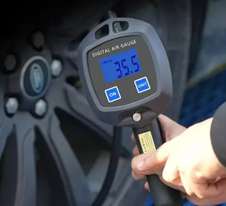 TIMCO TG-16 DIGIT. RENKAANTÄYTTÖLAITE - Rengaspainemittarit - 6438014420837 - 2