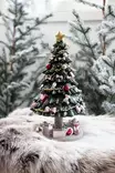 Soittorasia Joulukuusi pinkki 23 cm - Joulukoristeet ja -tekstiilit - 6410413311497 - 3