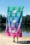 Monivärinen Rantapyyhe 90x150 cm - Ylellinen Mukavuus ja Kestävä Mikrokuitukangas 70% Polyesteri / 30% Polyamidi - Pyyhkeet ja kylpytakit - 8684282666417 - 4