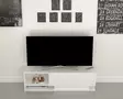 Valkoinen TV-taso 120x35x31,8 cm - Moderni ja Tyylikäs Säilytysratkaisu, 100% Melamiinipinnoitettu, Useita Hyllyjä - TV-tasot - 8681875508727 - 4