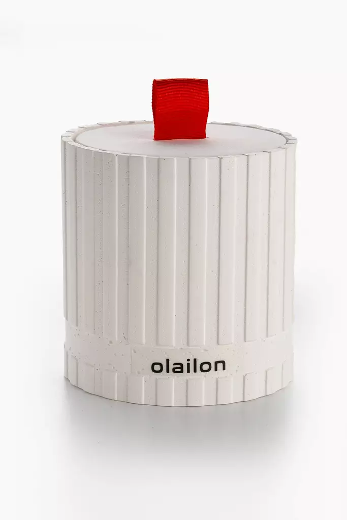 Betoninen Nauhakynttilä - Valkoinen/Punainen - Meripihka - Paraffiini/Soya - 8 cm x 8,5 cm - Sisustuskäyttöön - Kynttilät ja lyhdyt - 8684282969327 - 1