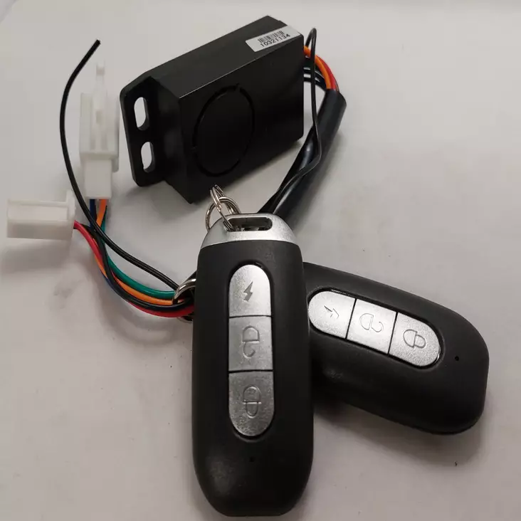 E-Move: Hälytin / Kaukokayttö - E-Move - 6438431028357 - 1