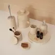 7-osainen Kylpyhuonesetti 100% Travertiini Marmoria, Beige - Sisältää Saippua-annostelijan, Hammasharjatelineen, Roskakorin - Kylpyhuonetarvikkeet - 8684283055418 - 2