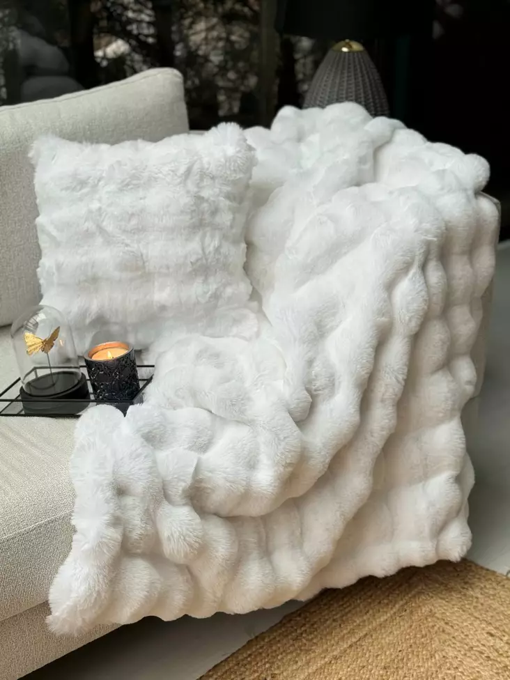 Off White Sohvapeite 150x100 cm - 100% Polyesteri, Konepestävä 20 °C, Tyylikäs ja Kestävä Suoja Huonekaluille - Päiväpeitteet ja torkkupeitot - 8684283664658 - 1