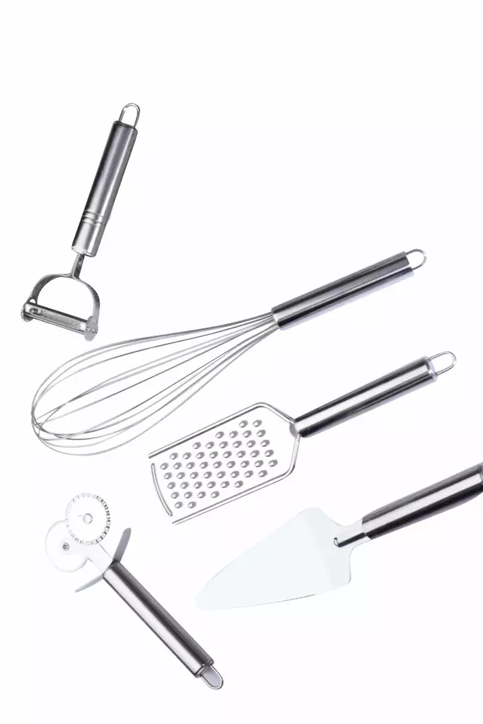 Ruostumaton Teräksinen Keittiövälinepaketti 5-osainen: Vatkain 31 cm, Raastin 23 cm, Kuorija 17 cm, Leikkuri 17 cm - Aterimet ja ottimet - 8684283765638 - 1