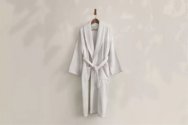 Valkoinen Kylpytakki 100% Puuvillaa, Koko L/XL, 350 gr/m², Konepestävä 40 °C, Konekuivaus Matala Lämpötila - Pyyhkeet ja kylpytakit - 8683743314478 - 1