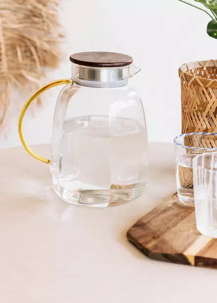 Lasipullo Bambukannella - 100% Lasi, 2000 ml, Astianpesukoneen Kestävä, Ei Mikroaaltouuniin, Koko 20x14x20 cm - Tarjoiluastiat - 8684283558759 - 2