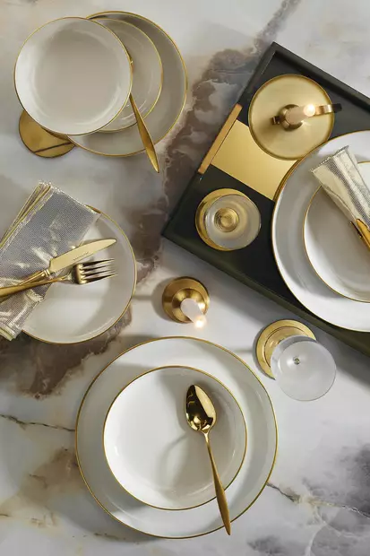 Ruokailuastiasto (16 osaa), monivärinen, 27 x 27 x 2,5 cm, kestävä, helppo puhdistaa - Lautaset - 8683742451839 - 2