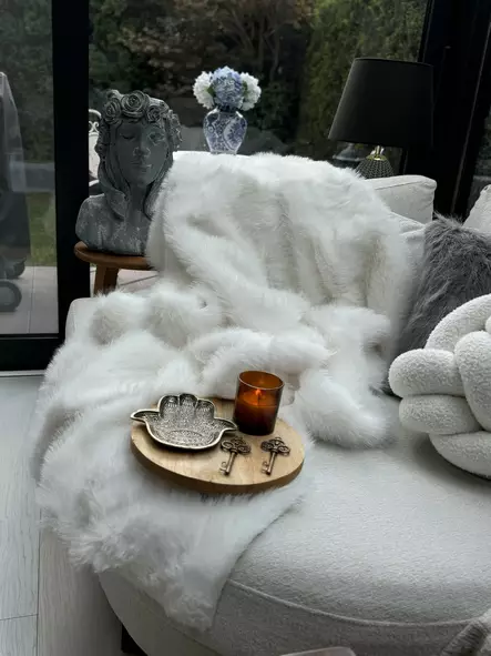 Sohvashaalari 200x75 cm - Valkoinen, 100% Polyesteri, Konepestävä, Liukumaton Alapuoli - Tyylikäs ja Mukava Suoja - Päiväpeitteet ja torkkupeitot - 8684283712809 - 2