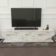 TV-taso, Valkoinen Marmori, 100% Melamiinipinnoitettu Lastulevy, 180x30x45 cm, Yksi Paketti, Tyylikäs ja Kestävä - TV-tasot - 8683743124329 - 2