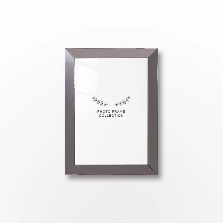 Hopea Valokuvakehys 13x18 cm - Tyylikäs Sisustuselementti 100% Muovia - Kestävä ja Ajaton Muotoilu - Taulut ja kehykset - 8683743537679 - 1